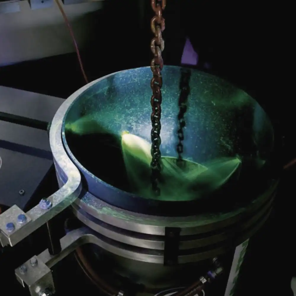 Elektromagnetische Prüfung auf Rißfreiheit bei Anschlagketten.